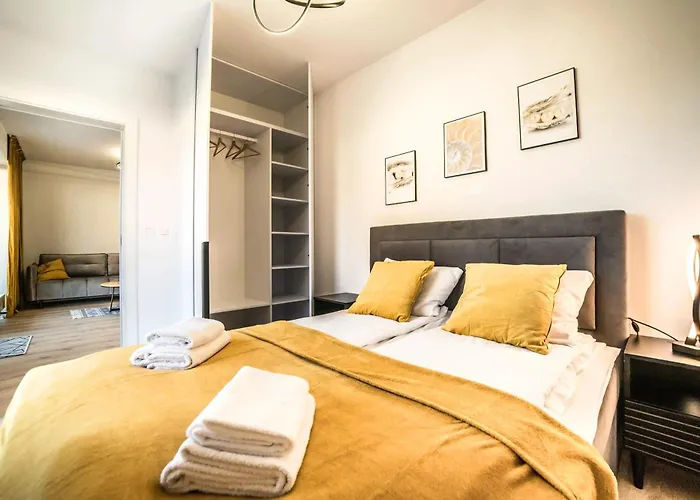 La Maddalena Alldayholiday מיילנו